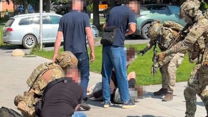 СБУ затримала у Чернівцях двох іноземців за підпал підстанції: рішення суду