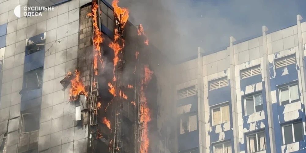 Удар по центру Одеси 18 вересня: семеро постраждалих, пошкоджена адмінбудівля